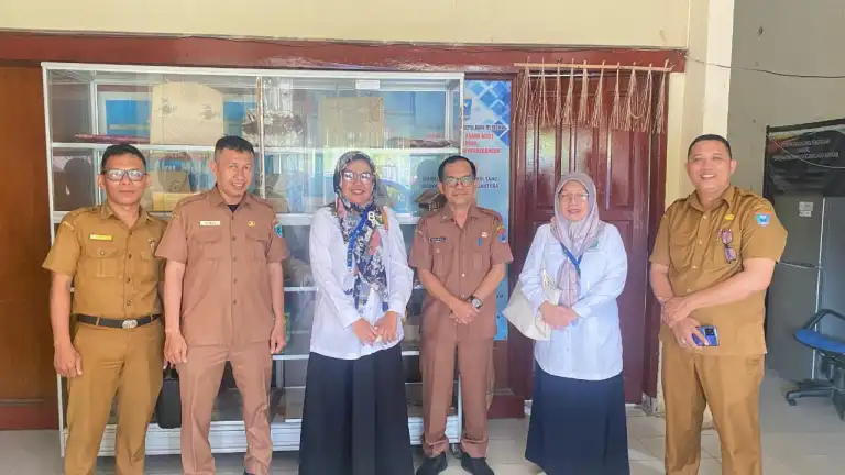 The Bung Hatta University FEB PKM Team Conducts Research in the Mentawai Islands