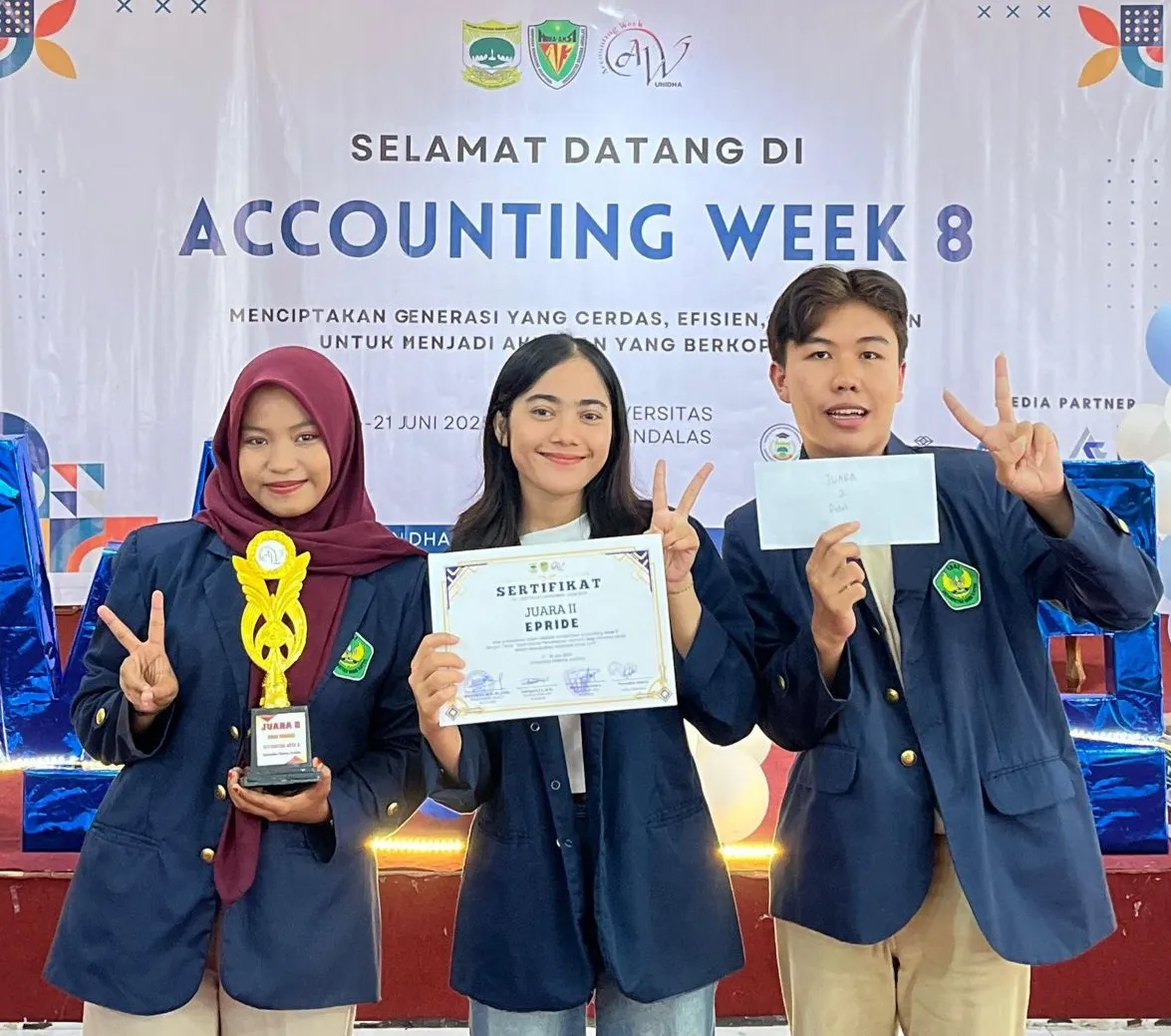 The Development Economics Student Debate Team Won Second Place in the Accounting Week 8 Economics Debate Competition.