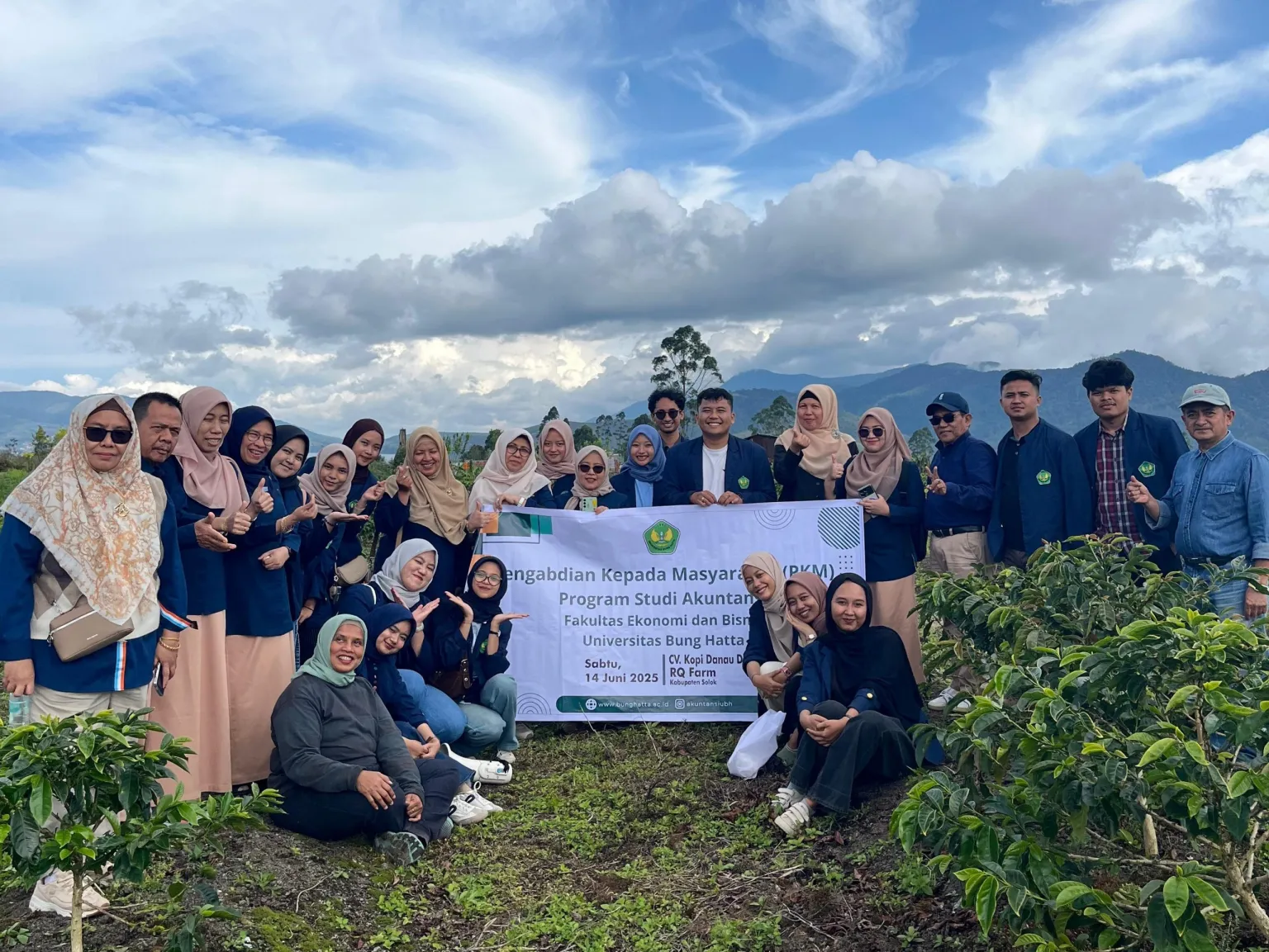 Accounting Study Program Industrial Visit to CV. Kopi Danau di Atas: Synergy Between Academics and the Business World