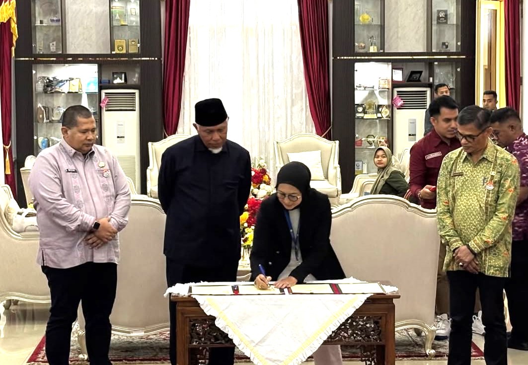 Universitas Bung Hatta Signs Strategic MoU with West Sumatra Provincial Government and Taman Mini Indonesia Indah