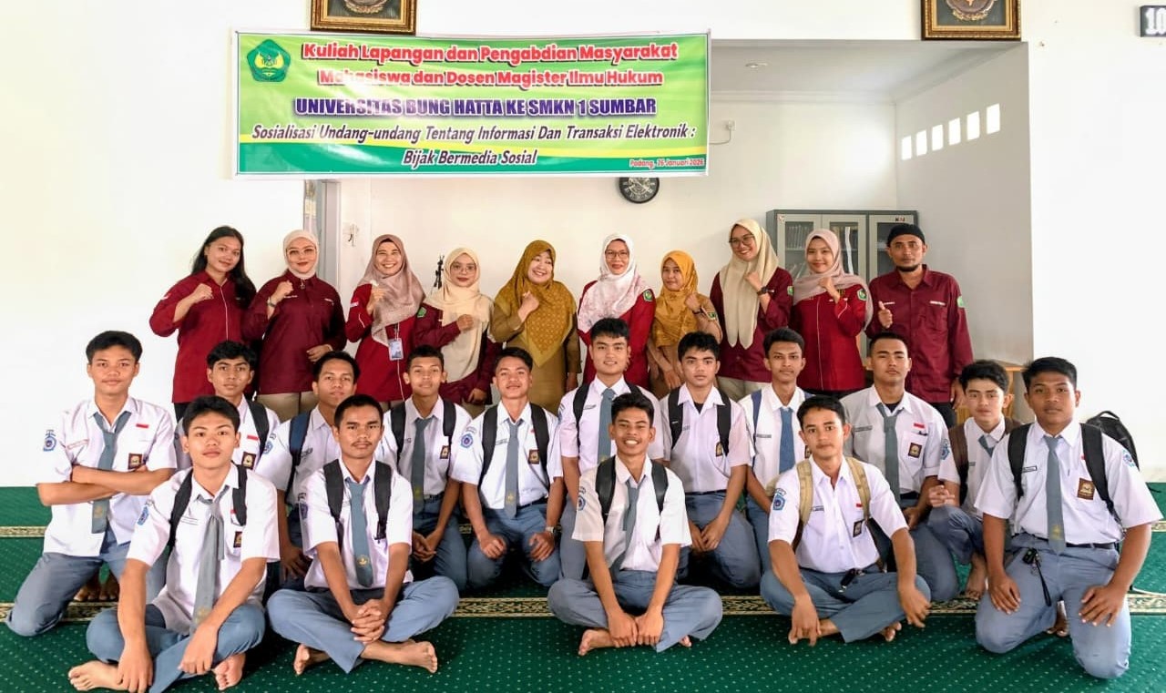 Universitas Bung Hatta Law Students Promote Responsible Social Media Use in School Outreach Program