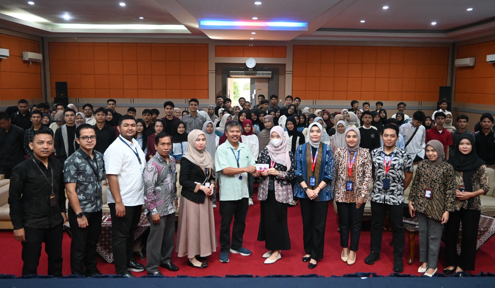 BTN Distributes KIP Kuliah Savings Books to Universitas Bung Hatta Students